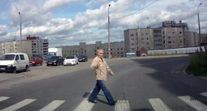 Da li se zahvaljujete kad vas propuste na pešačkom?