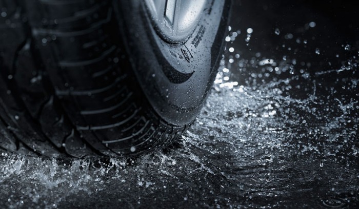 Kada pada kiša bolje su zimske ili letnje gume?